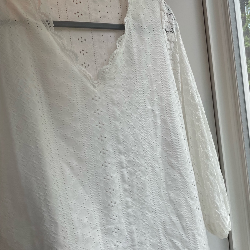 Elegant White Lace Women's Top